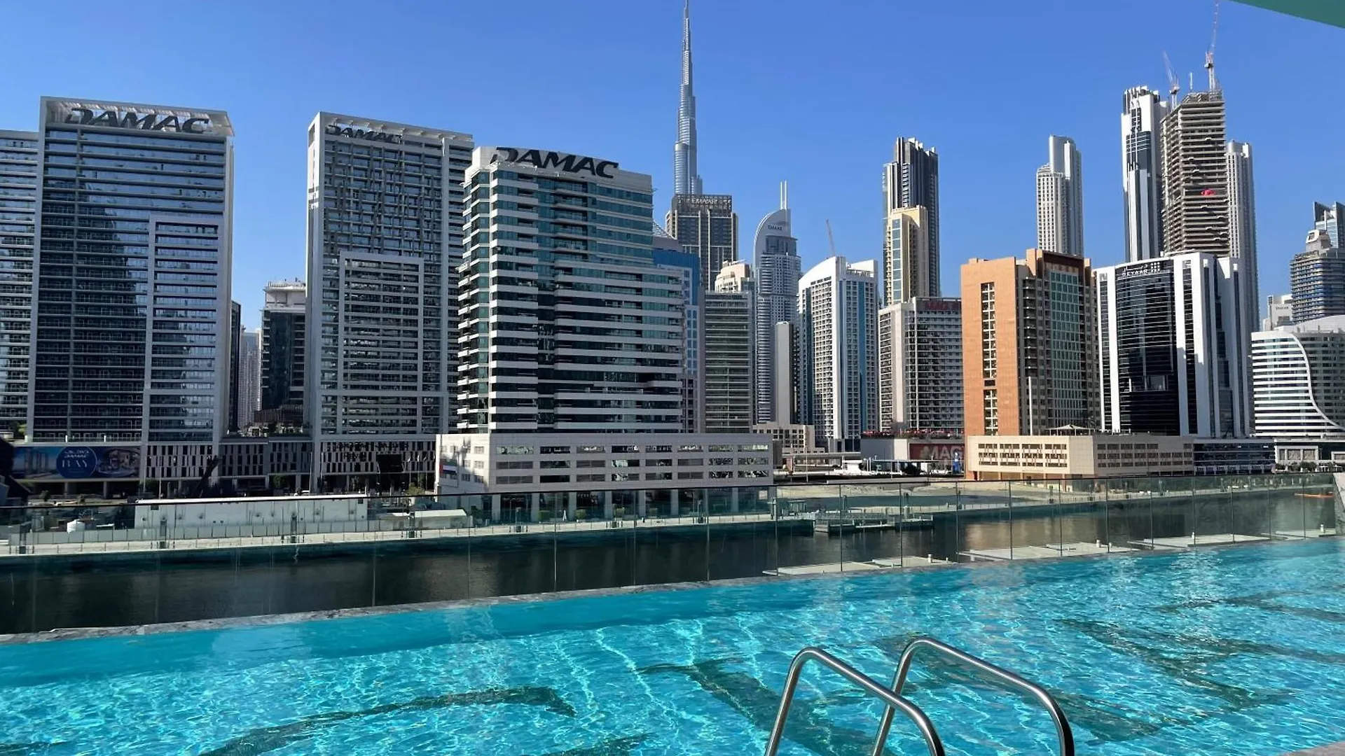 Burj Khalifa And Canal Views 2Bdr Dubai
