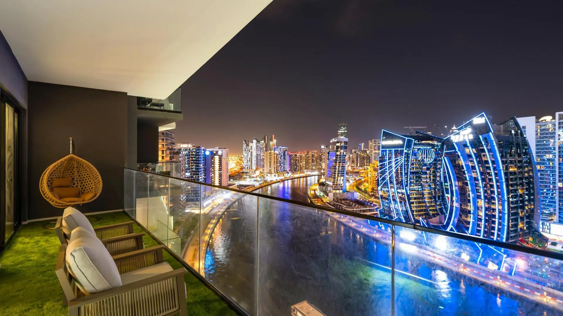 Burj Khalifa And Canal Views 2Bdr Dubai 0*,
