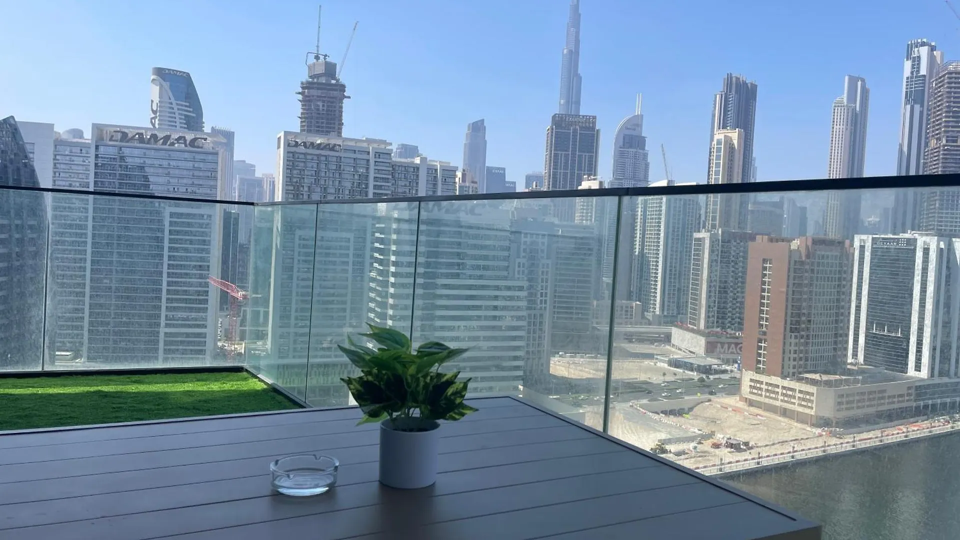 Apartment Burj Khalifa And Canal Views 2Bdr Dubai